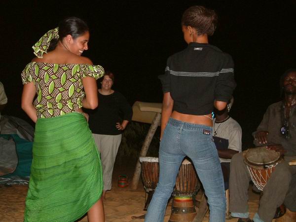 la notte danzare nel deserto